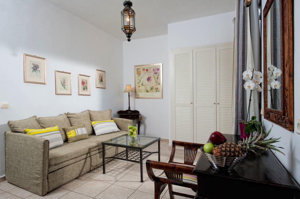 Creta Blue Luxury Collection (Adults Only) Hotel Chersonissos Buitenkant foto